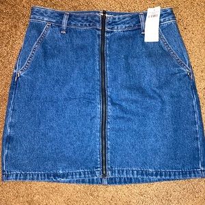 Hollister Ultra High Rise Denim Zip Skirt Size 7 NWT